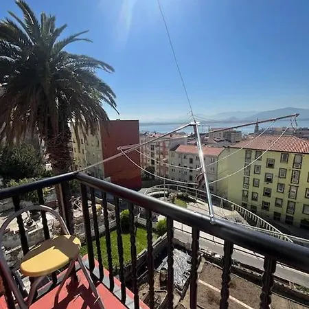 Laura & Carlos Guests House Apartment *